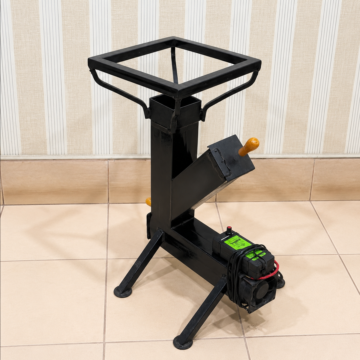 ROCKET STOVE